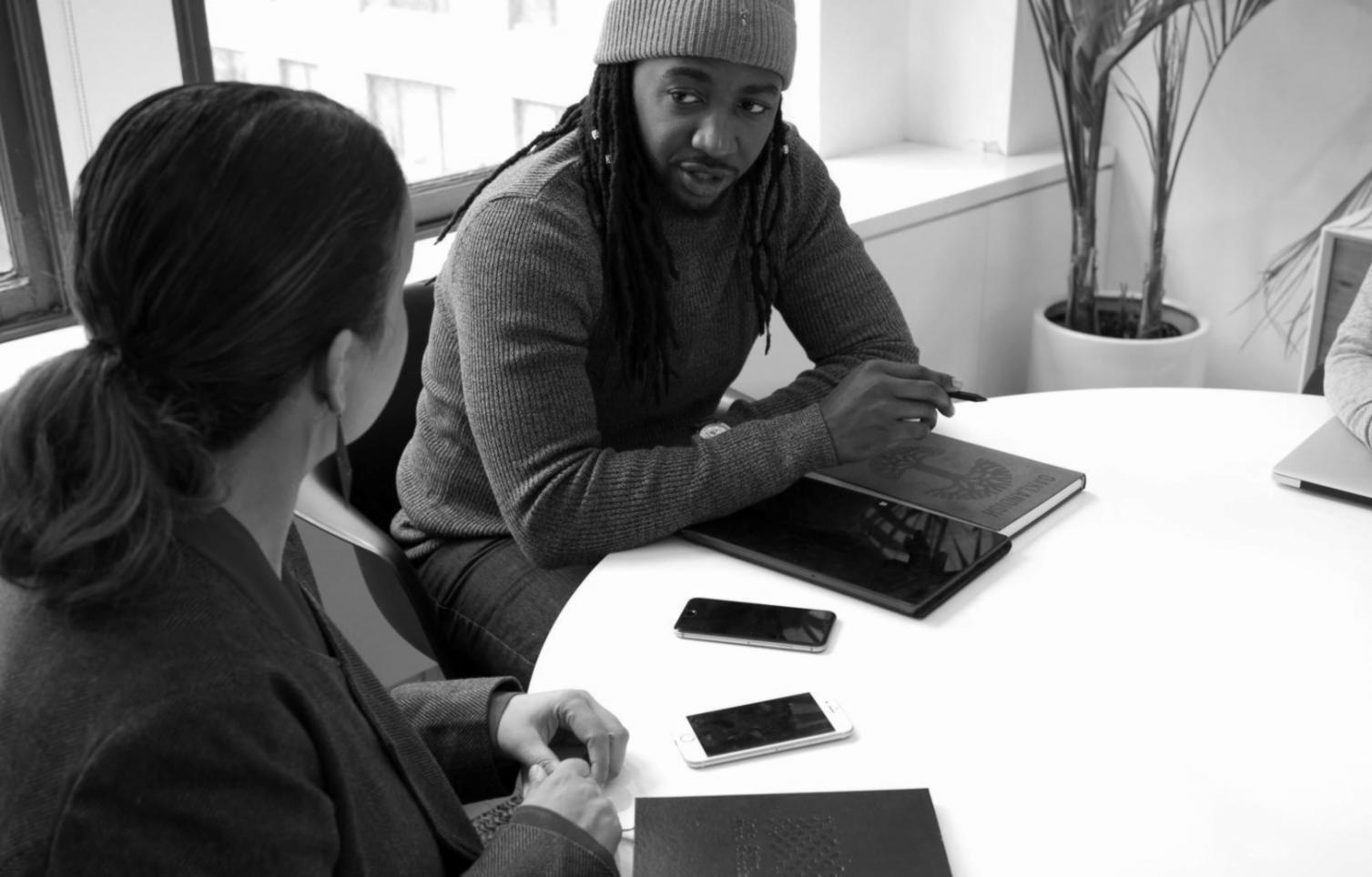 Geschäftsanalyse und Finanzplanung im Büro