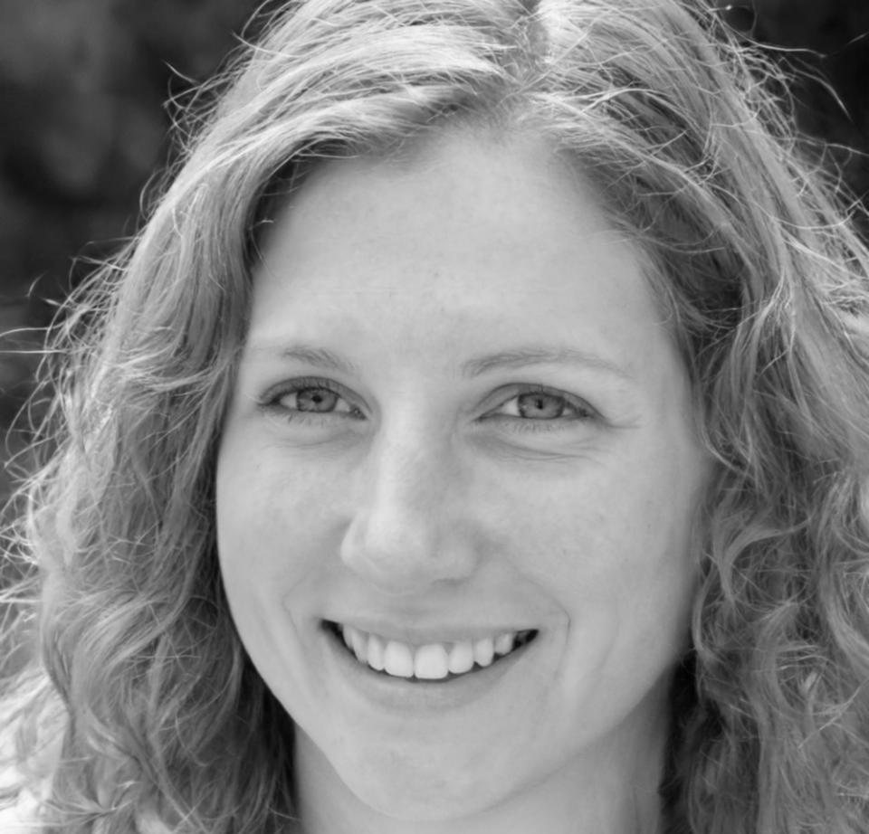 Porträt von Expertin für Budgetplanung